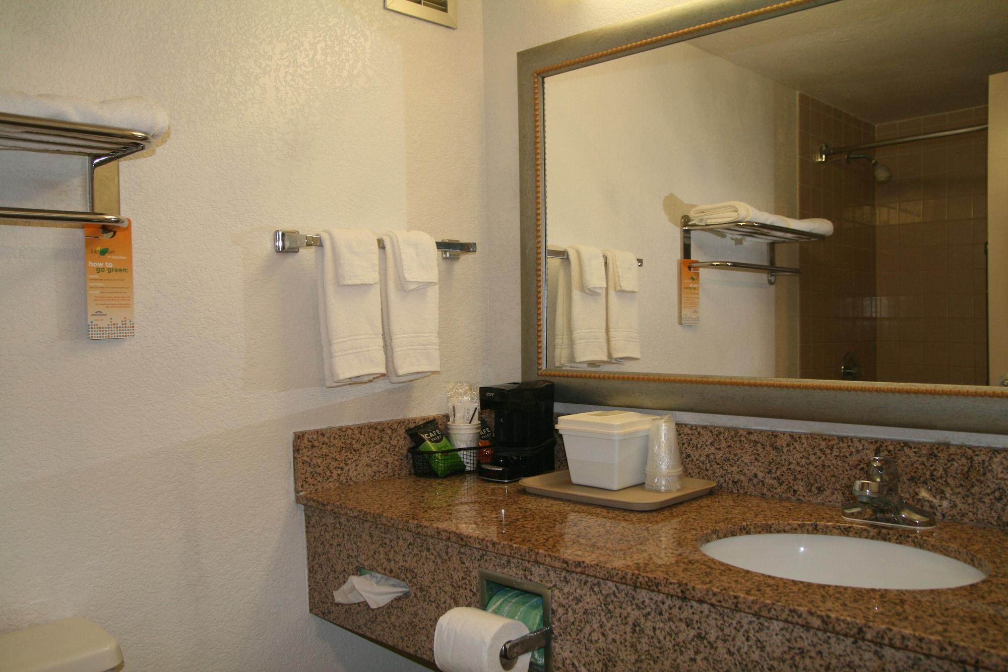 Howard Johnson By Wyndham Hattiesburg