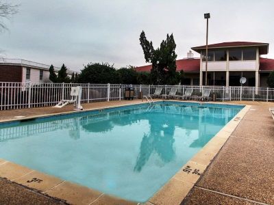 Hotel Howard Johnson By Wyndham Hattiesburg