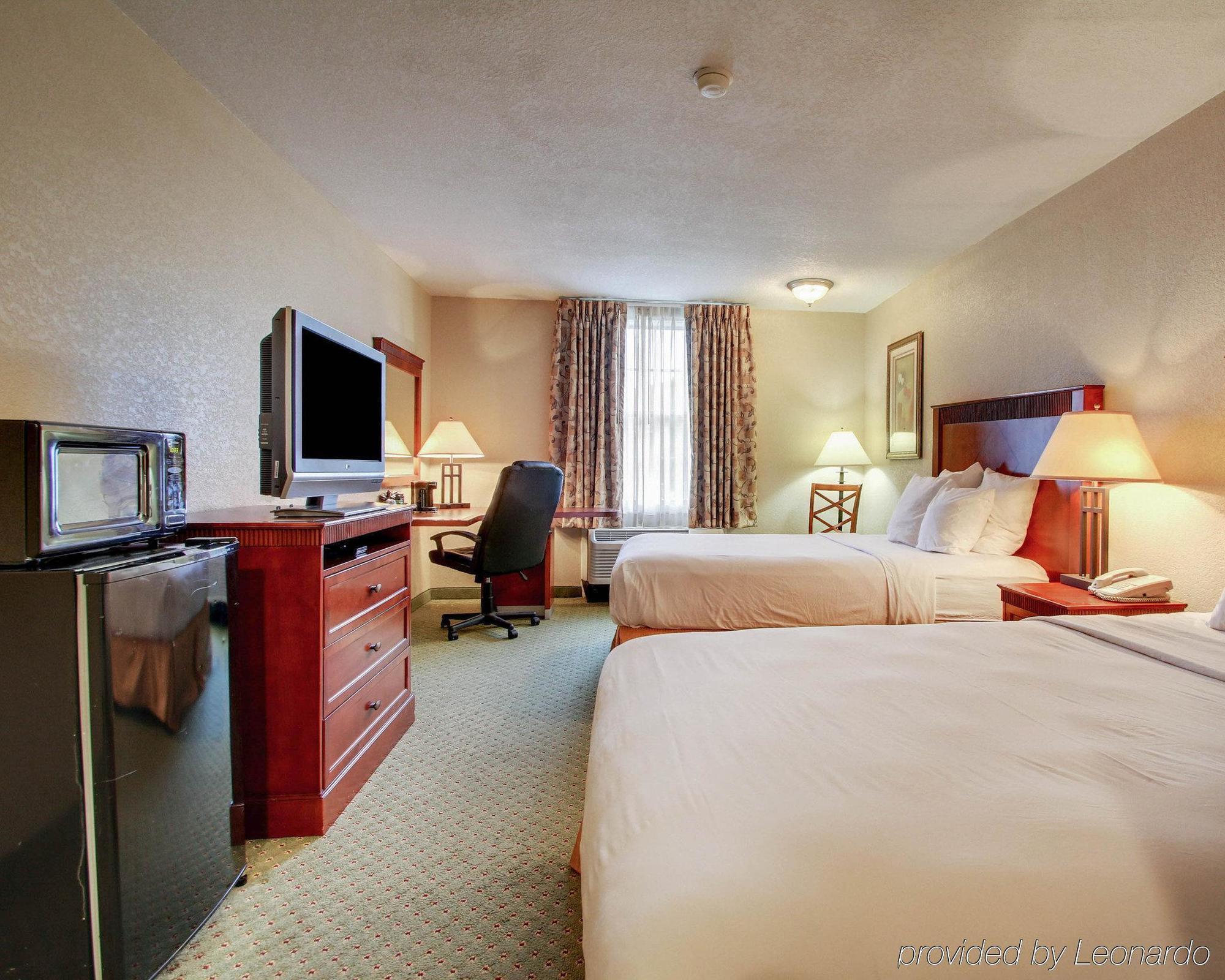 Howard Johnson By Wyndham 2*