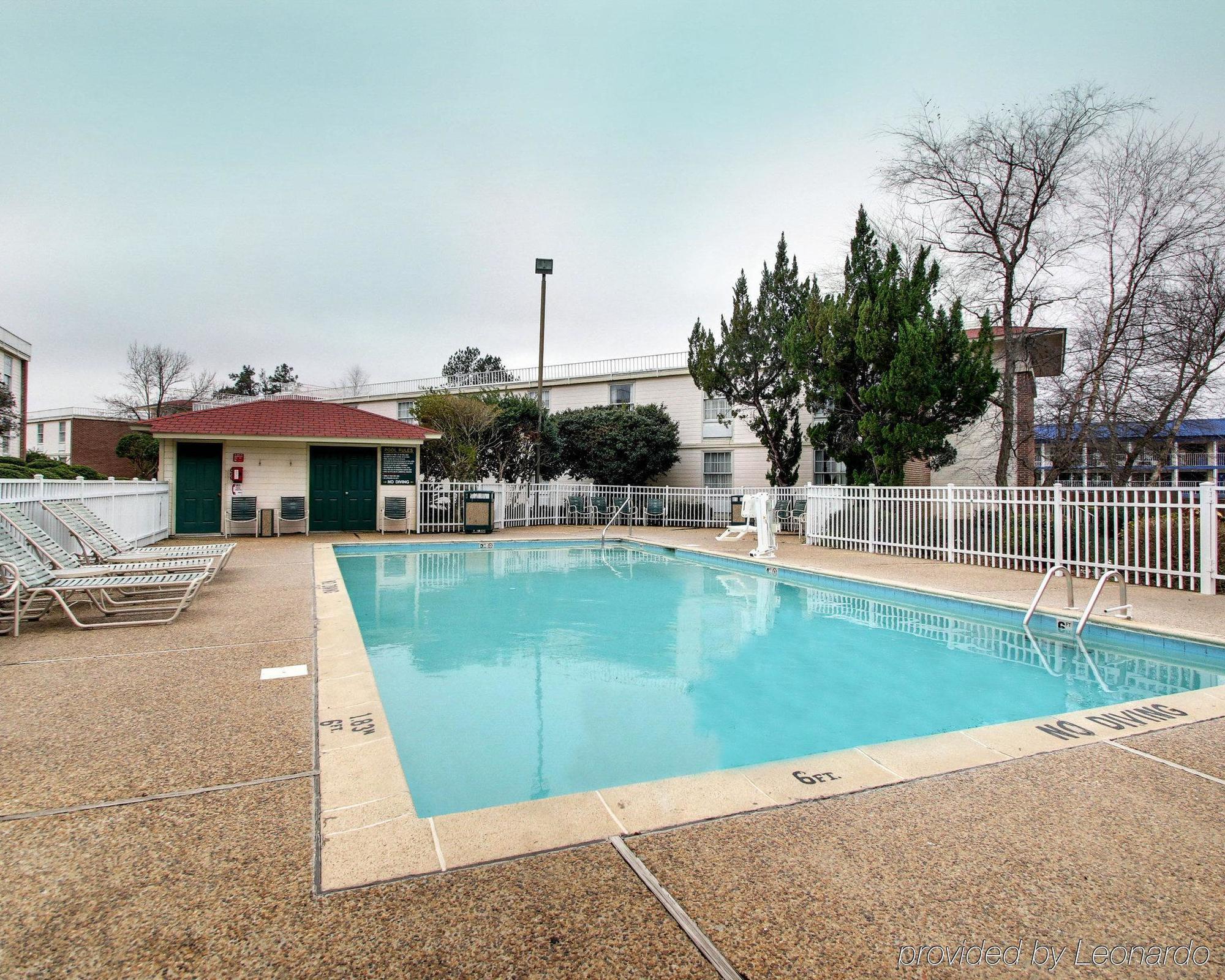 Howard Johnson By Wyndham Hotel