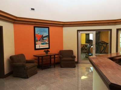 Howard Johnson By Wyndham Hotel