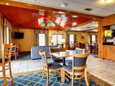 Howard Johnson By Wyndham Hotel 2*