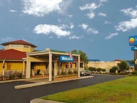 Howard Johnson By Wyndham Hattiesburg
